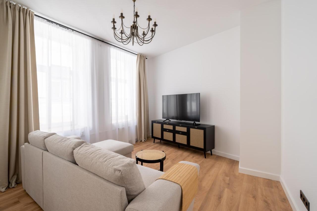 Spacious 1-Bedroom Apartment In The Heart Of Old Town Riga Luaran gambar